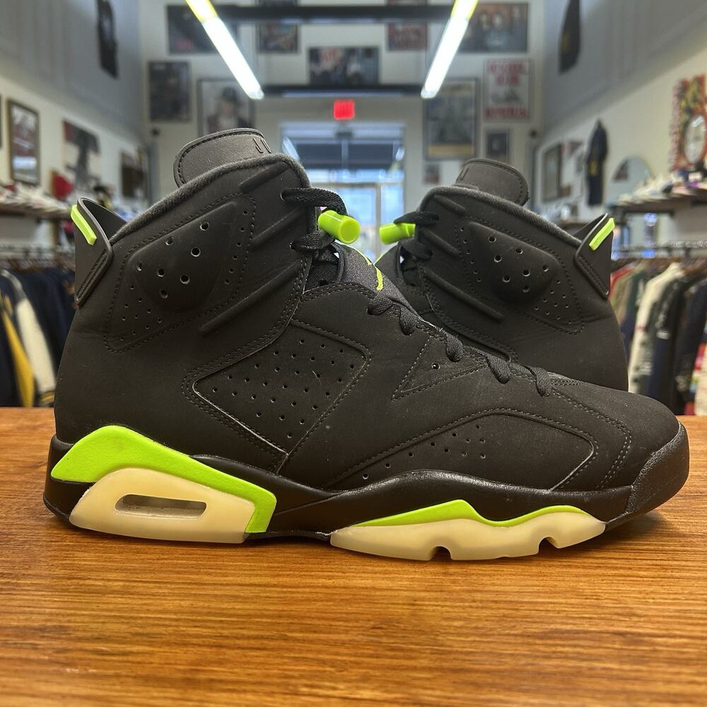 Size 12 - Jordan 6 Retro Electric Green 2021 Lightly Worn